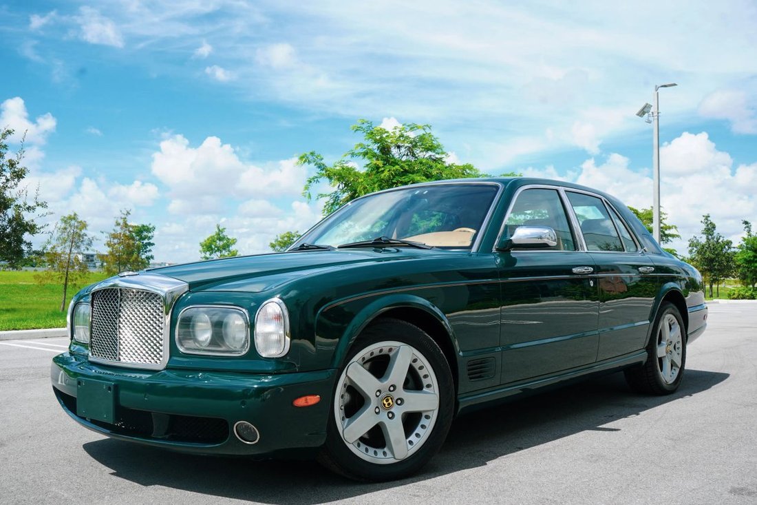 Sedan in Fort Lauderdale, FL, United States 1 - 18647923