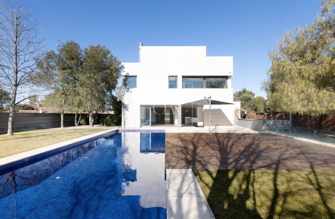 Maison à Sant Cugat del Vallès, Catalogne, Espagne 1 - 18299972