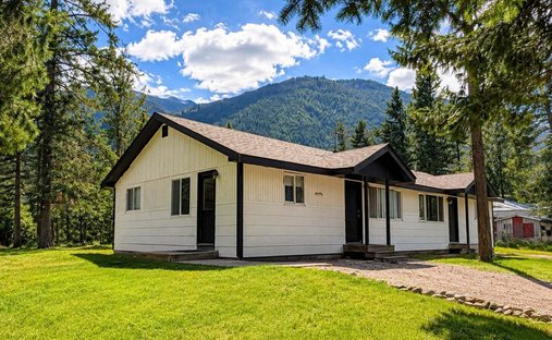 House in Hungry Horse, Montana, United States 1