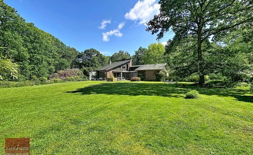 House in L'Oudon, Saint-Pierre-en-Auge, France 1