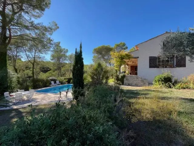 House in Le Rouret, Provence-Alpes-Côte d'Azur, France 2 - 16481896