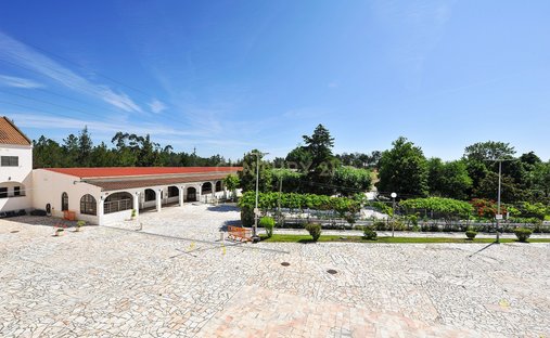Farm Ranch in Fernao Ferro, Setubal, Portugal 1