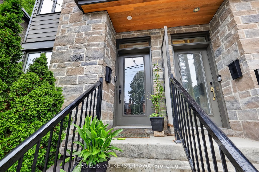 House in Ottawa, Ontario, Canada 3 - 18644025