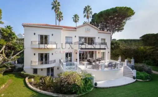 Villa in Les Bastides, Antibes, France 1