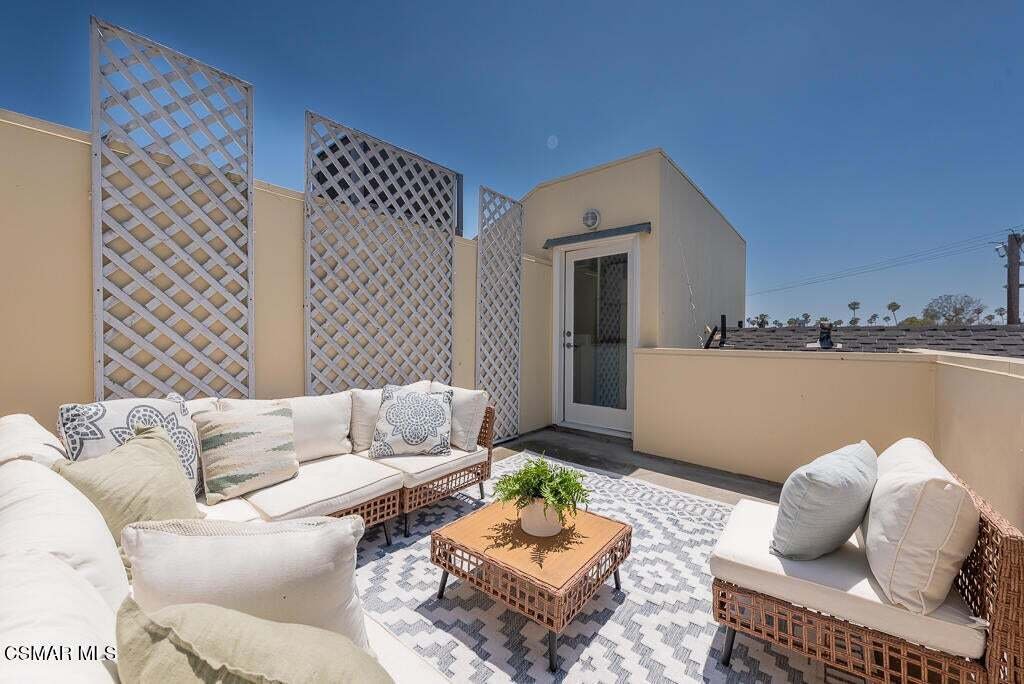 Townhouse in Santa Monica, California, United States 2 - 18642961