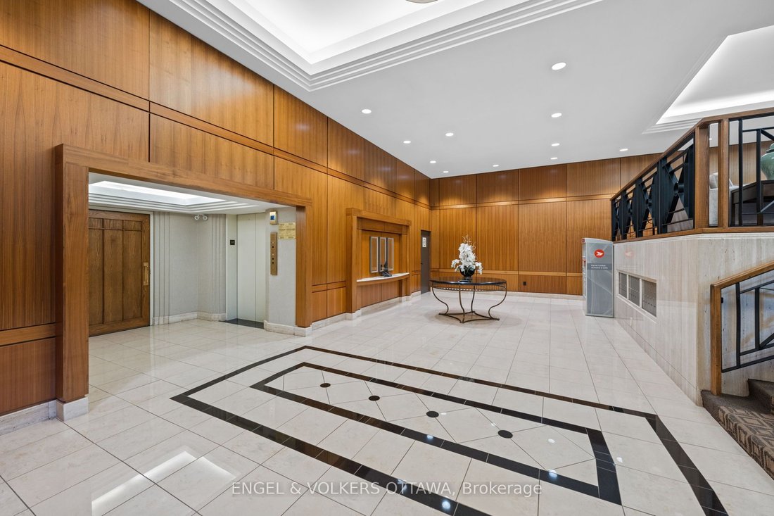 Condo in Ottawa, Ontario, Canada 5 - 18644172
