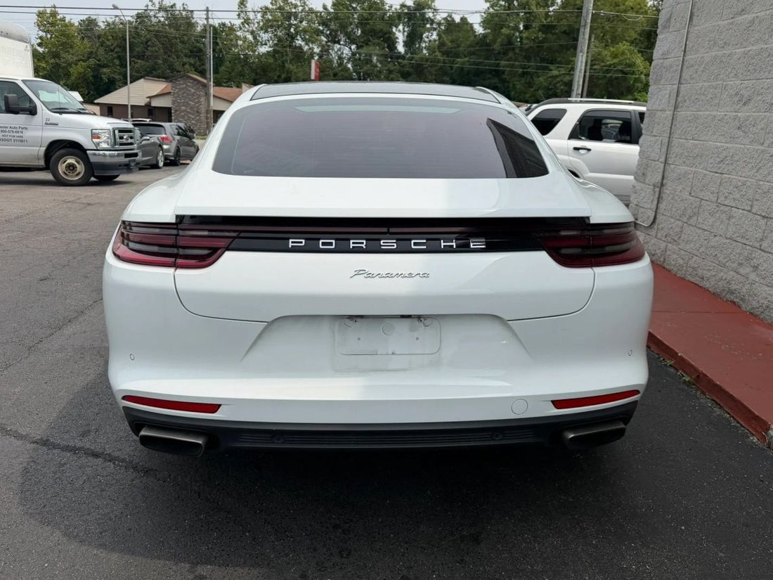 Sedan in Radcliff, KY, United States 3 - 18647843
