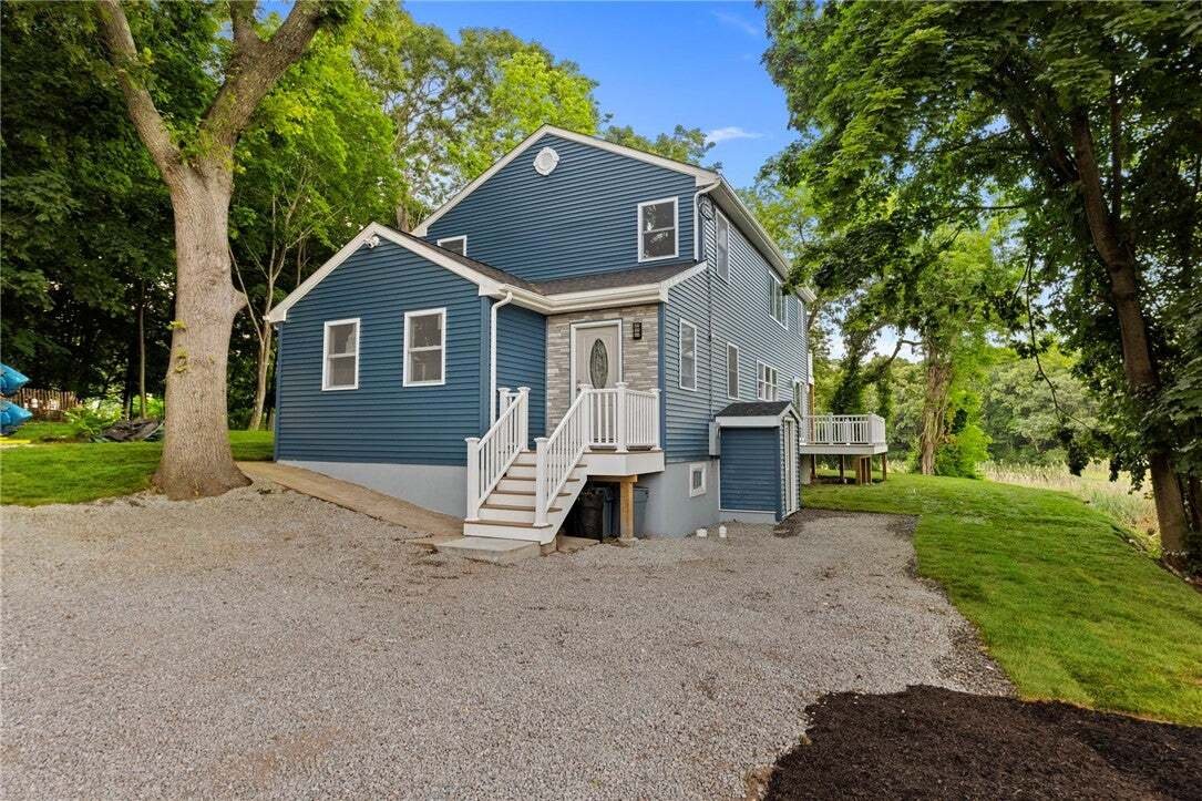 House in Warwick, Rhode Island, United States 1 - 18645755