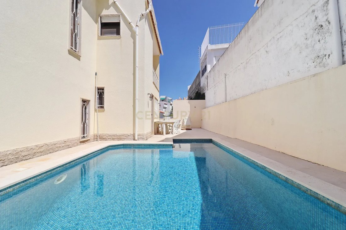 Villa in Parede, Lisbon, Portugal 2 - 12986931