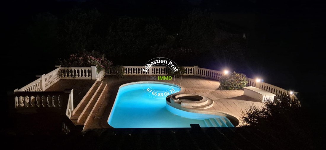 Casa a Flassans-sur-Issole, Provenza-Alpi-Costa Azzurra, Francia 1 - 18646975