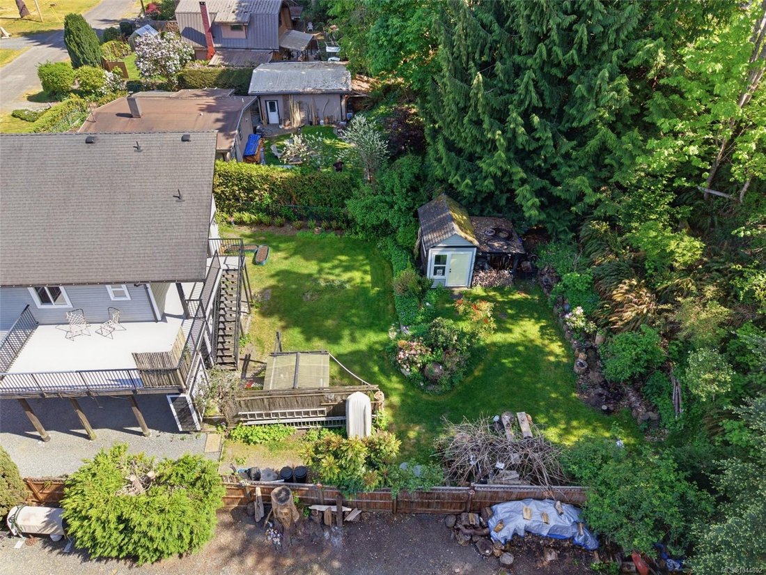 House in Nanaimo, British Columbia, Canada 5 - 18643692