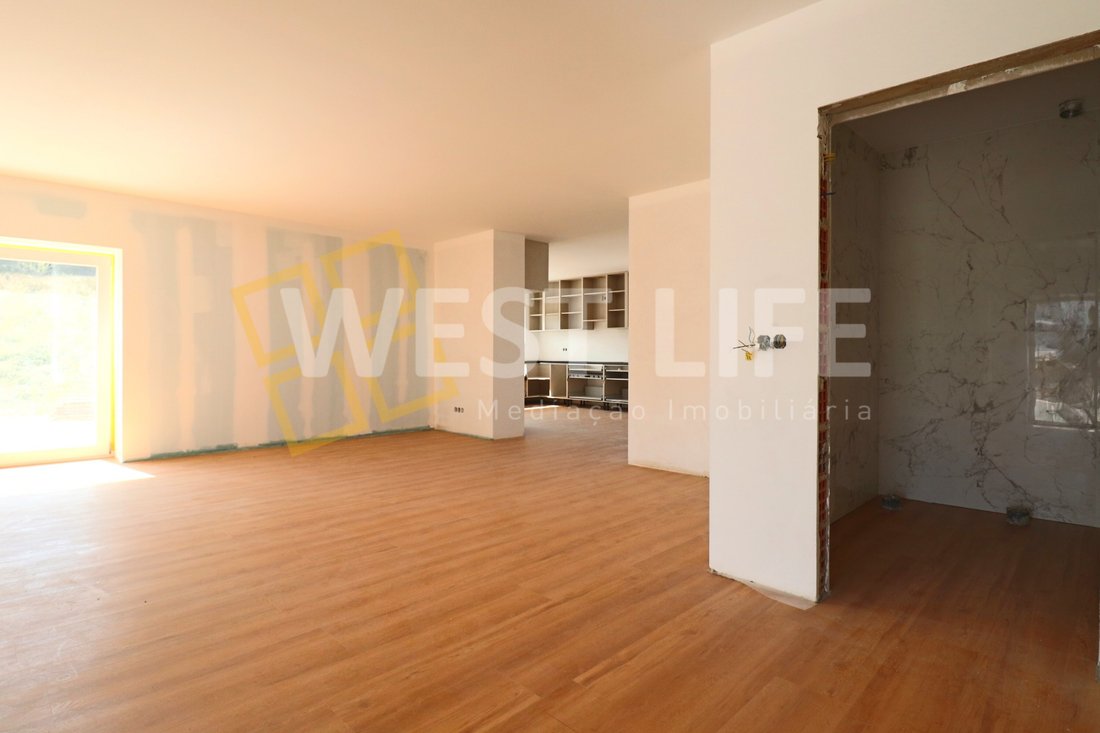 House in Encarnacao, Lisbon, Portugal 5 - 18077004