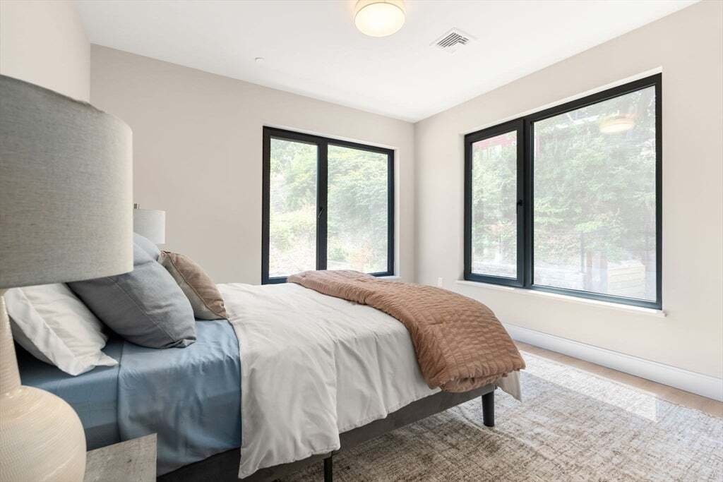 Condo in Boston, Massachusetts, United States 4 - 18643413