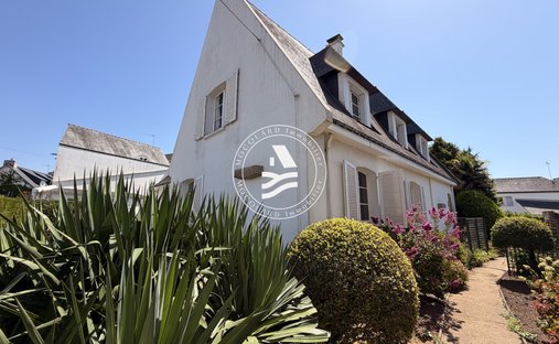 House in La Trinité-sur-Mer, Brittany, France 1