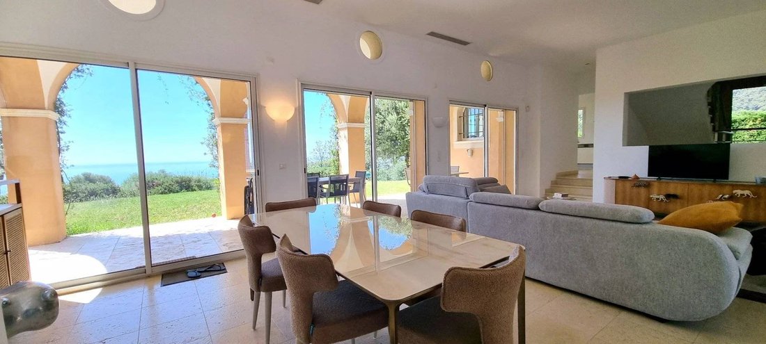 House in Menton, Provence-Alpes-Côte d'Azur, France 4 - 18411773