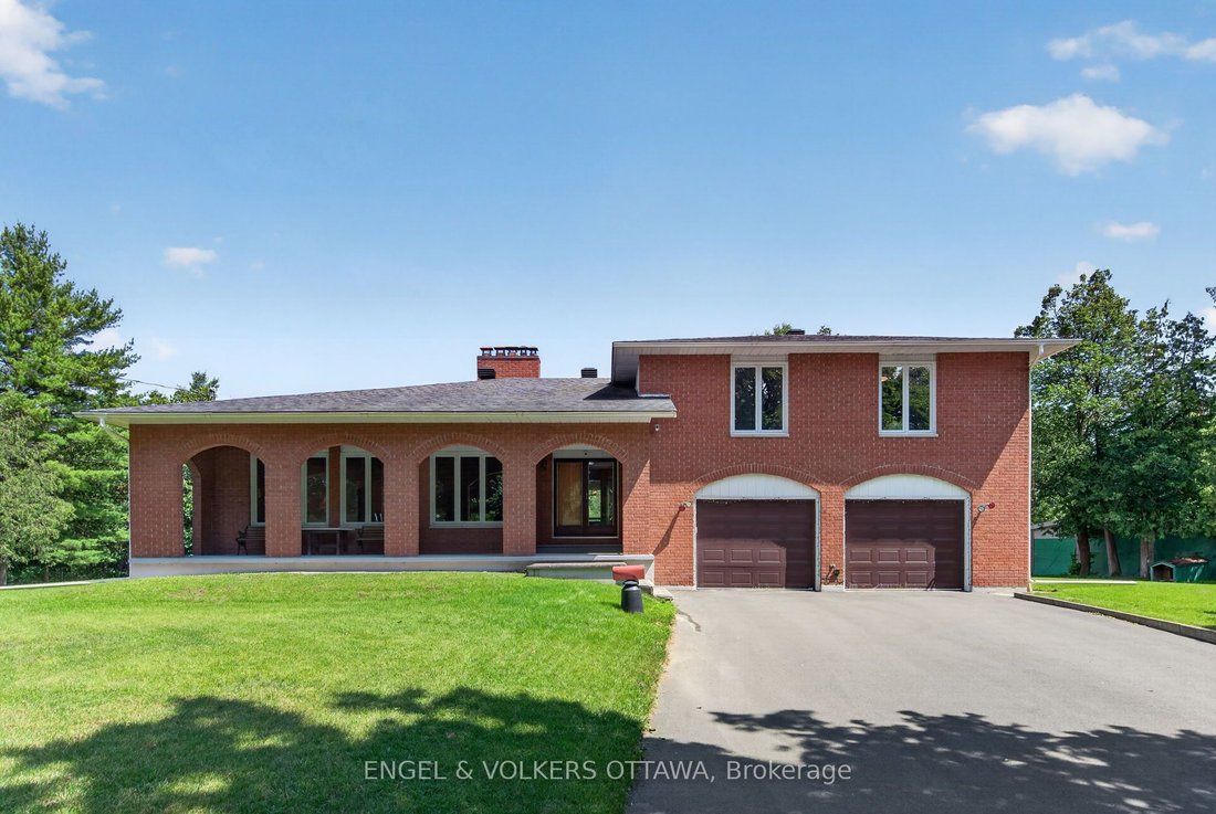 House in Ottawa, Ontario, Canada 2 - 18643933