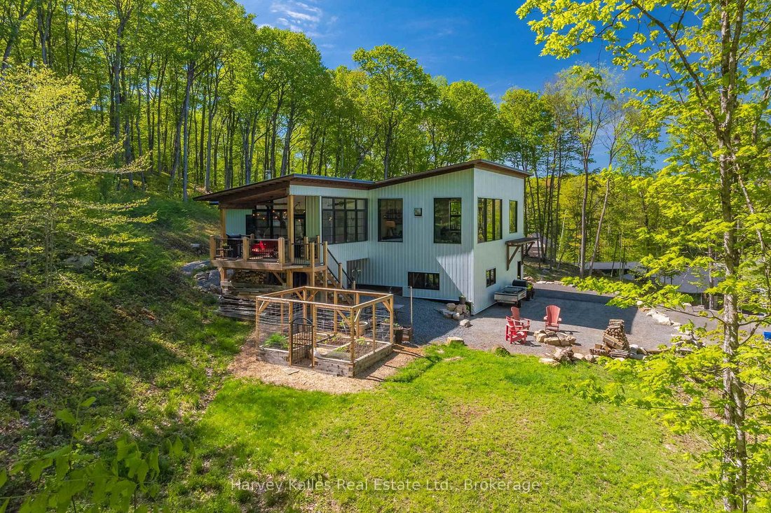 House in Huntsville, Ontario, Canada 3 - 18648425