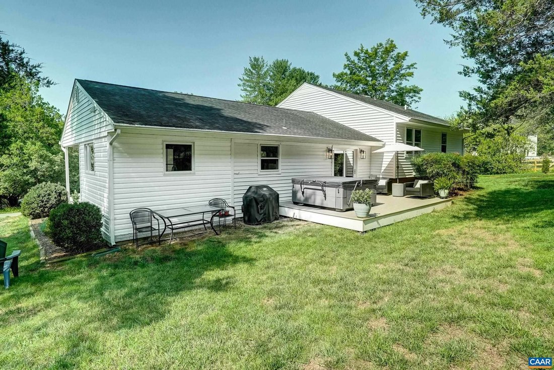 House in Charlottesville, Virginia, United States 2 - 18645541