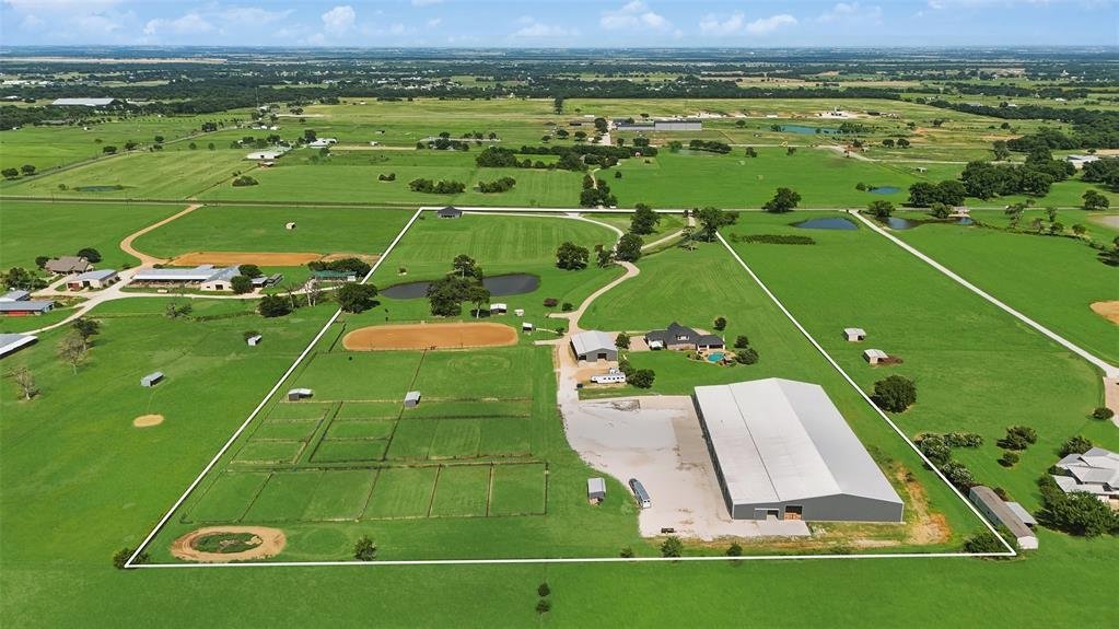 Farm Ranch in Pilot Point, Texas, United States 4 - 18642636