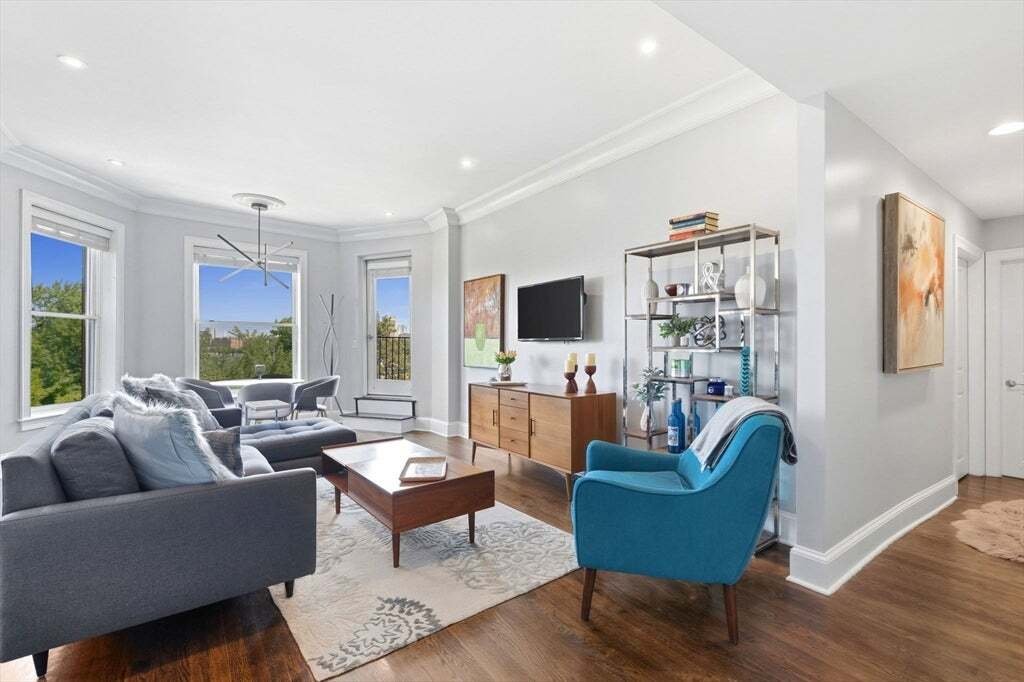 Condo in Boston, Massachusetts, United States 3 - 18642596