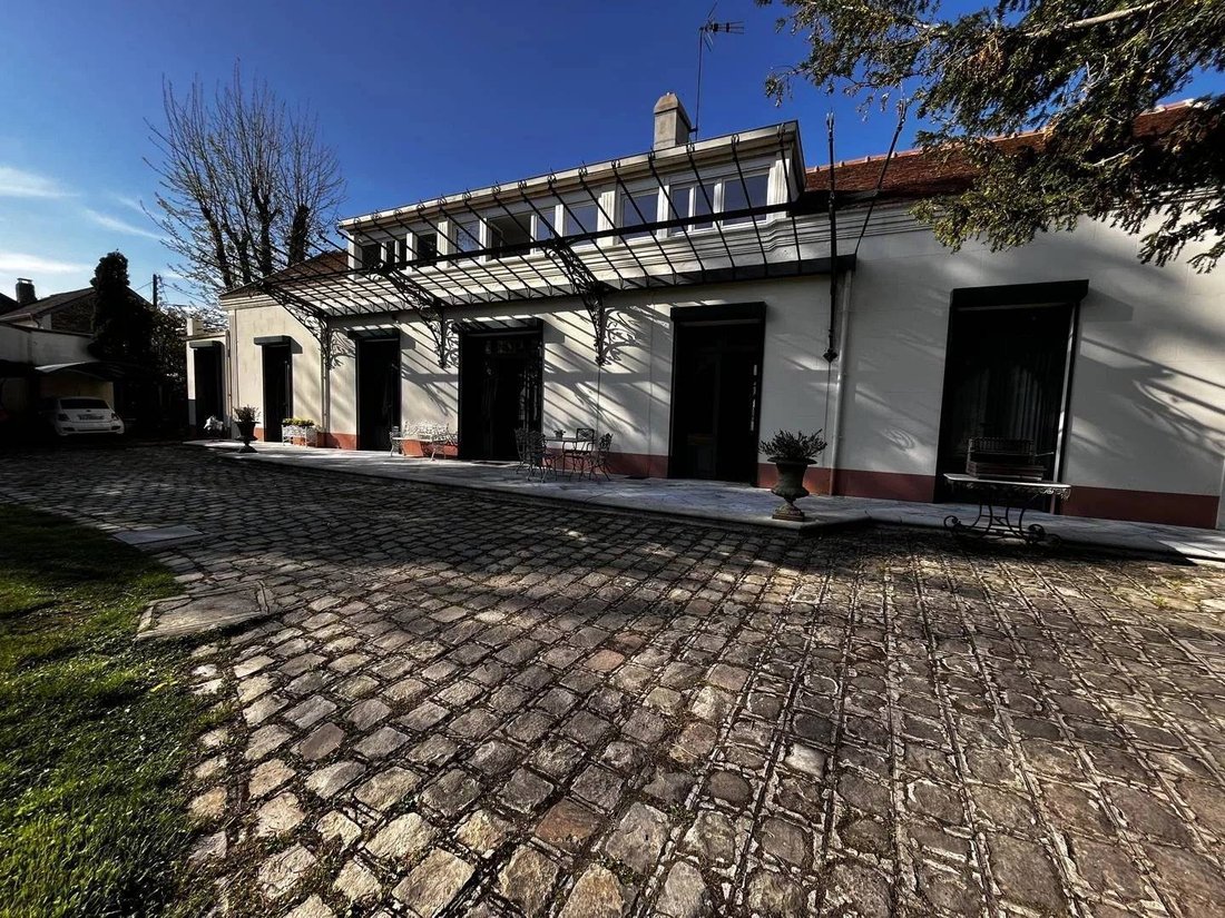 House in Rozay-en-Brie, Ile-de-France, France 2 - 16147254