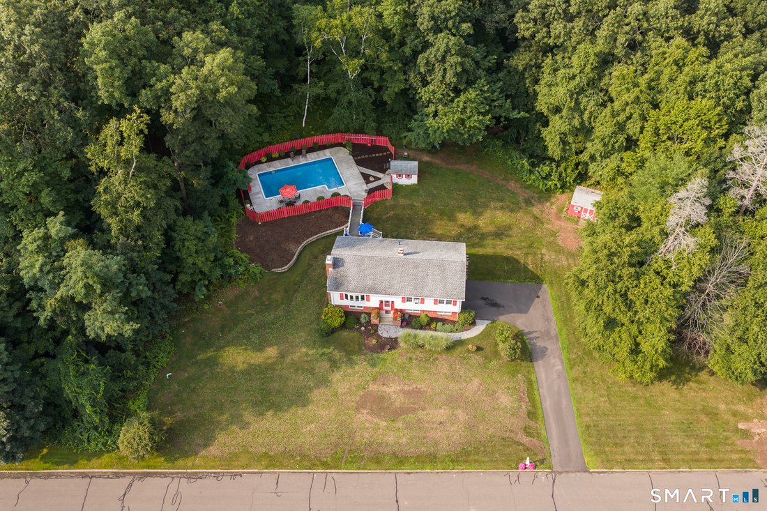 House in Cheshire, Connecticut, United States 2 - 18647473