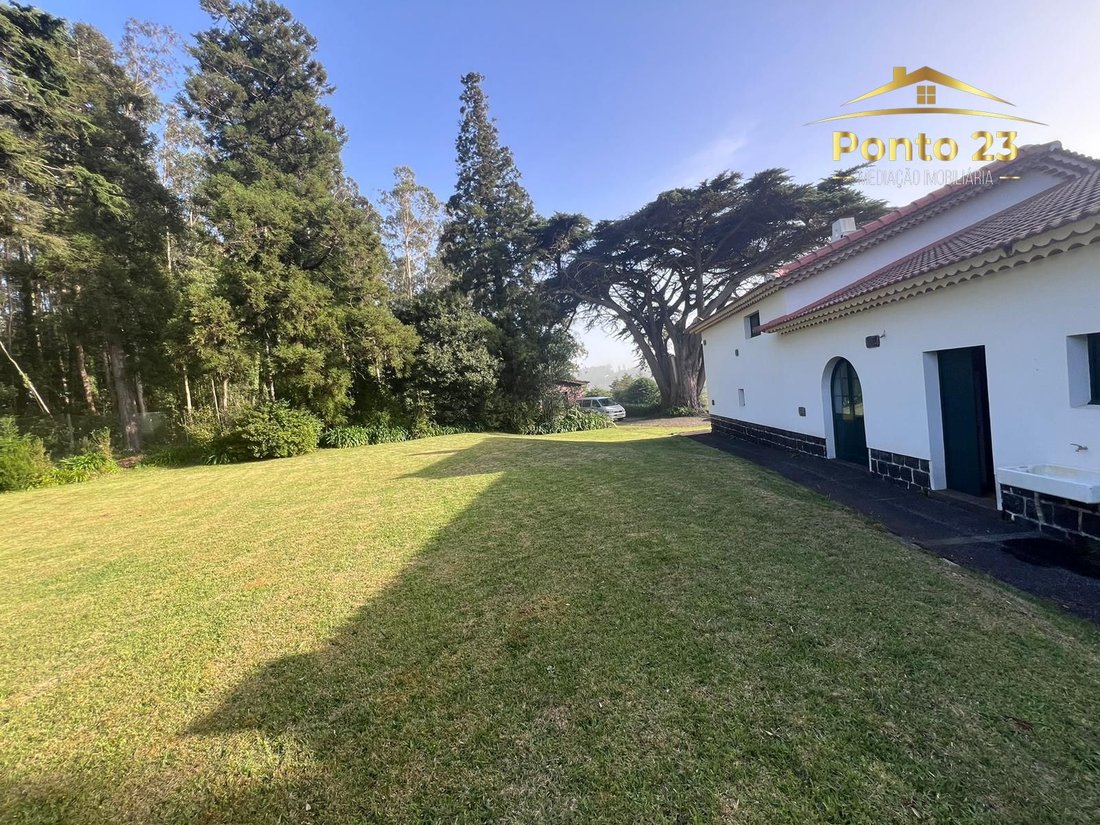 Villa in Santo Antonio da Serra, Madeira, Portugal 1 - 14134526
