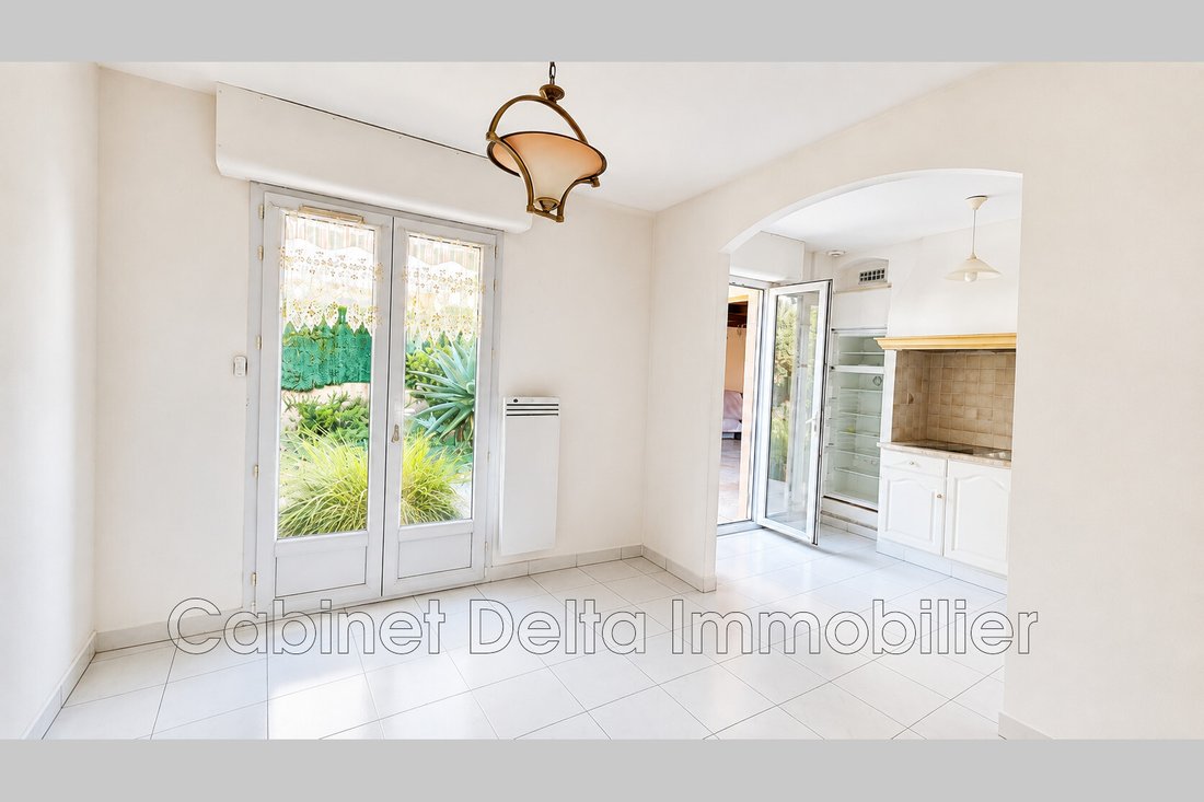 Apartment in Sanary-sur-Mer, Provence-Alpes-Côte d'Azur, France 4 - 18642565