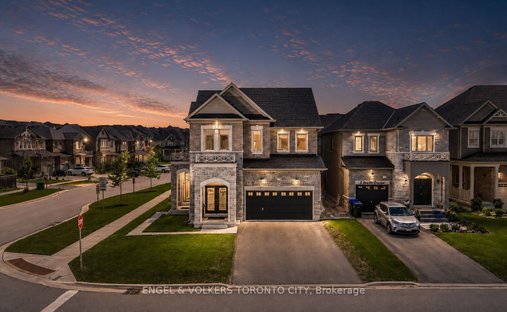 House in New Tecumseth, Ontario, Canada 1