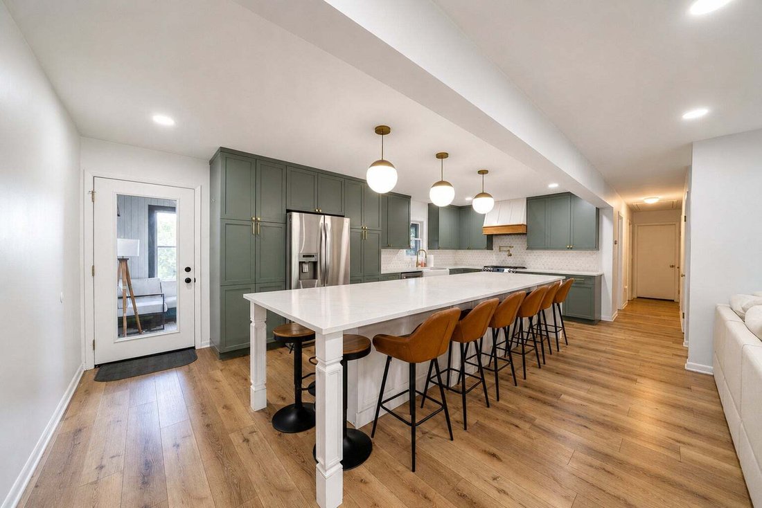 House in Lisle, Illinois, United States 4 - 18642325