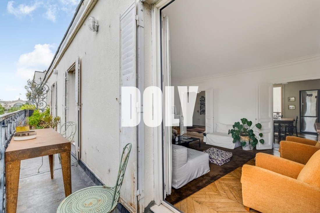 Apartment in Chateau d'Eau-Lancry, Paris 10e Arrondissement, Paris 5 - 18645665