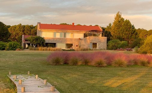 House in Colonia Esterella, Colonia Department, Uruguay 1