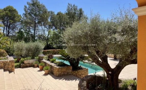 House in Est, Lorgues, France 1