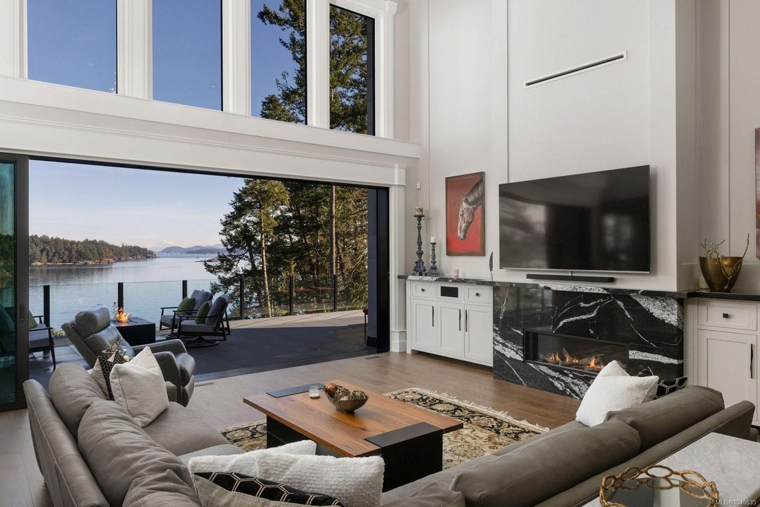 House in North Saanich, British Columbia, Canada 5 - 18643702