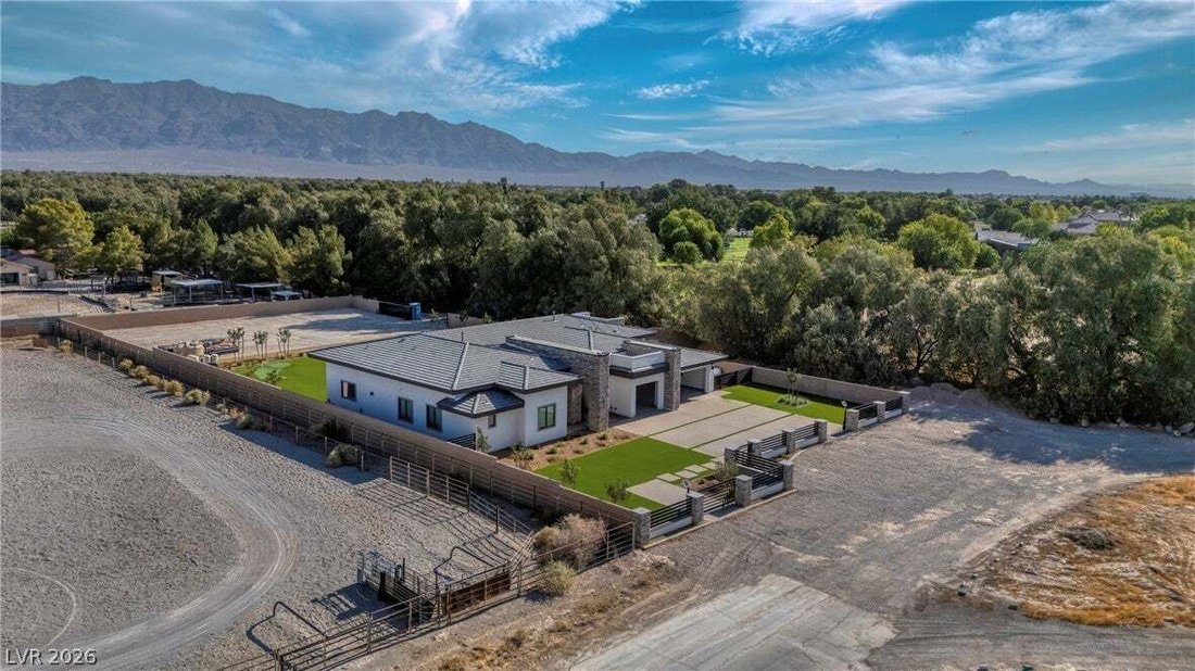 House in Las Vegas, Nevada, United States 5 - 18645864