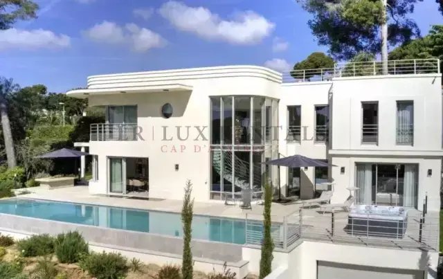 Villa in Fontmerle, Antibes, France 1 - 15260561