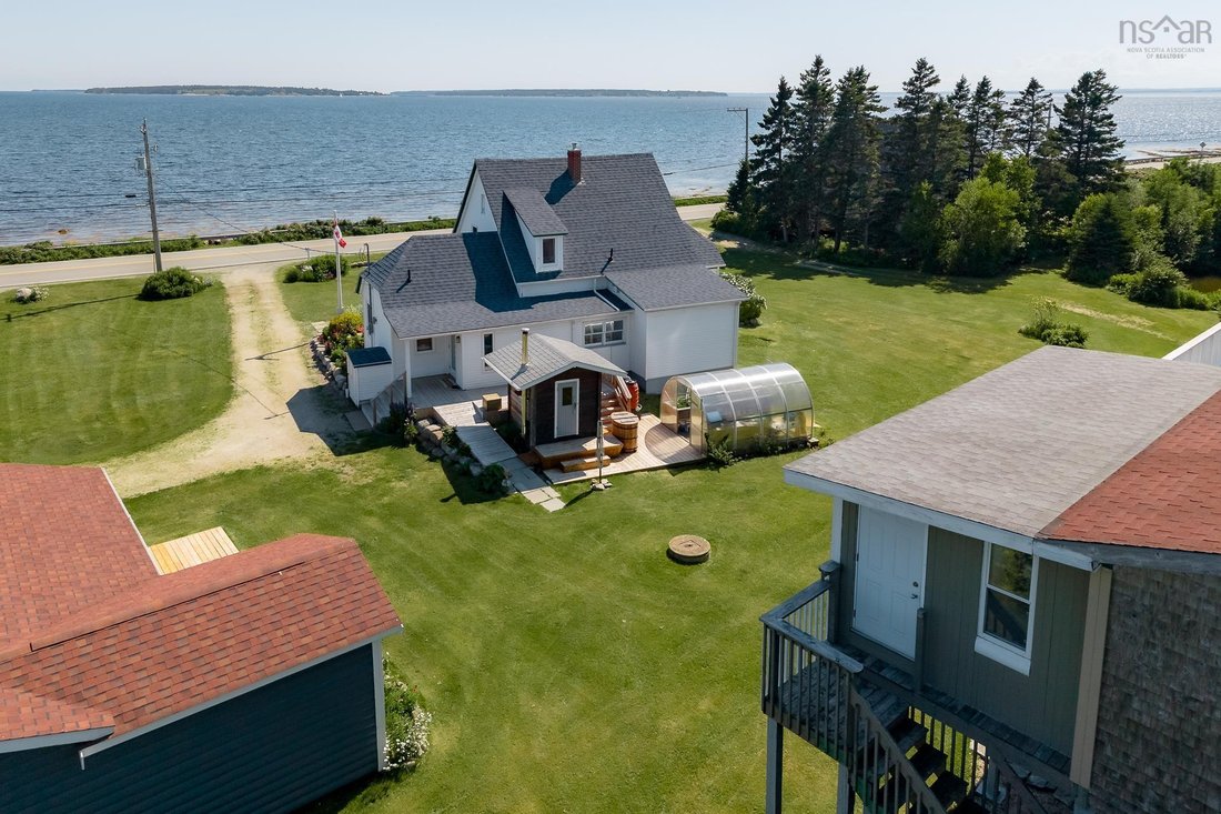 House in Chester, Nova Scotia, Canada 2 - 18643609