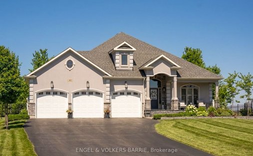 House in Innisfil, Ontario, Canada 1