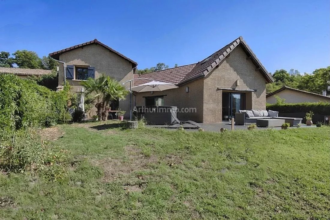 House in Saint-Chef, Auvergne-Rhône-Alpes, France 2 - 18644007