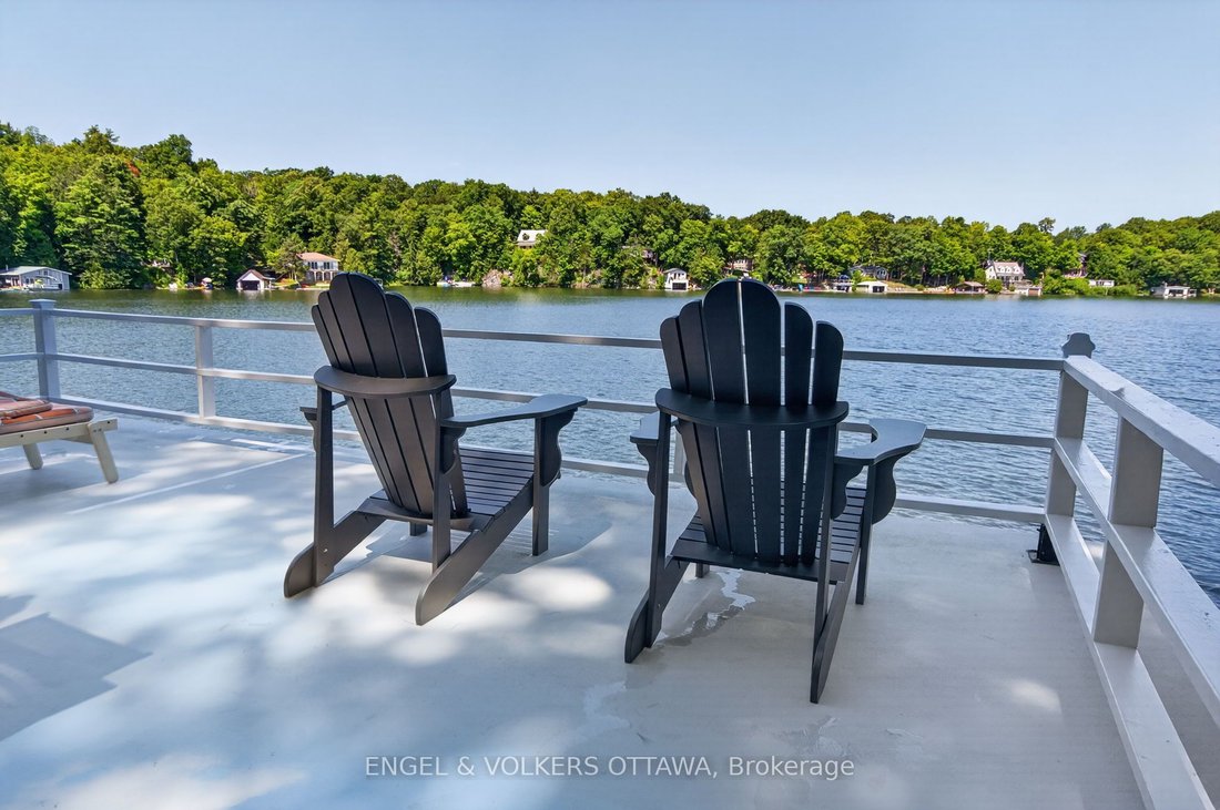 House in Leeds and the Thousand Islands, Ontario, Canada 5 - 18644101