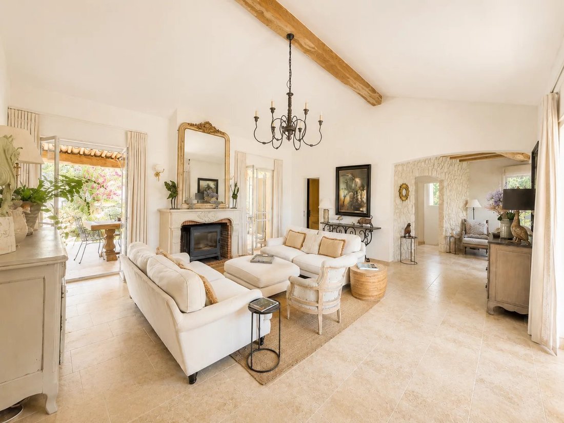 Villa in Plan de Noves, Vence, France 2 - 18352653