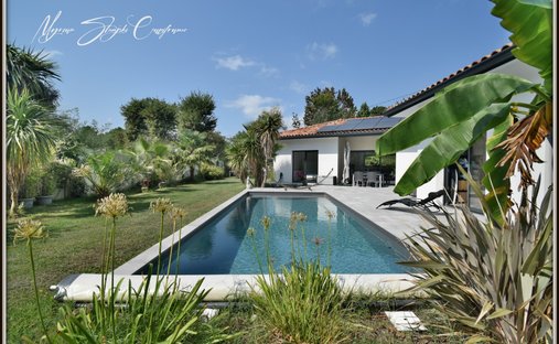 House in Ouest, Soustons, France 1