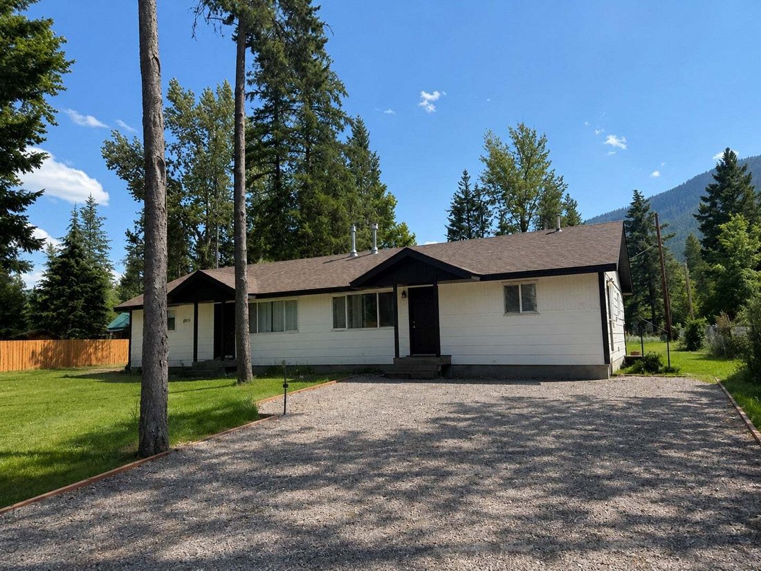 House in Hungry Horse, Montana, United States 2 - 18643000