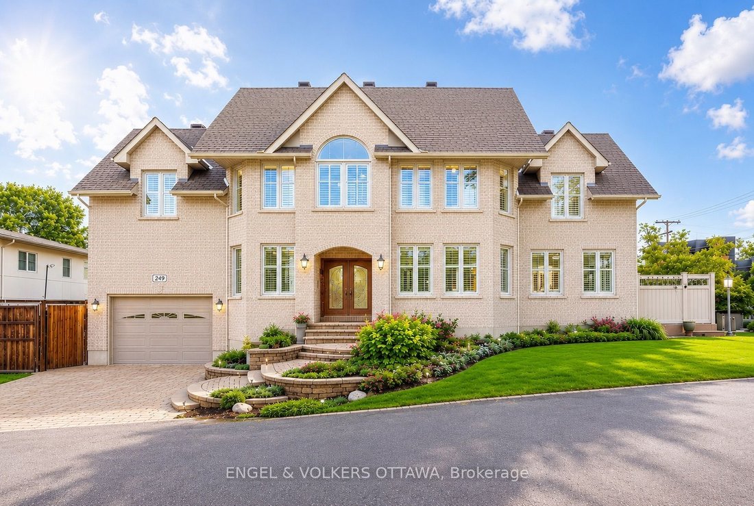 House in Ottawa, Ontario, Canada 1 - 18316698