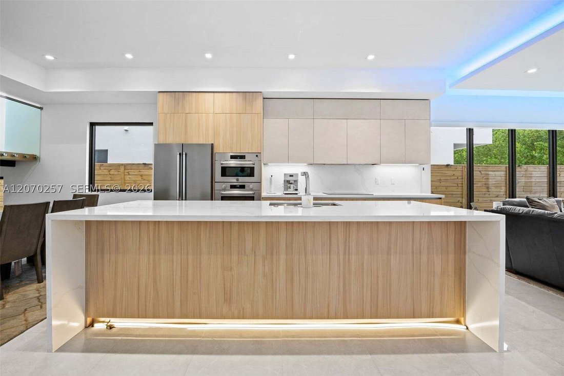 Townhouse in Miami, Florida, United States 4 - 18646117