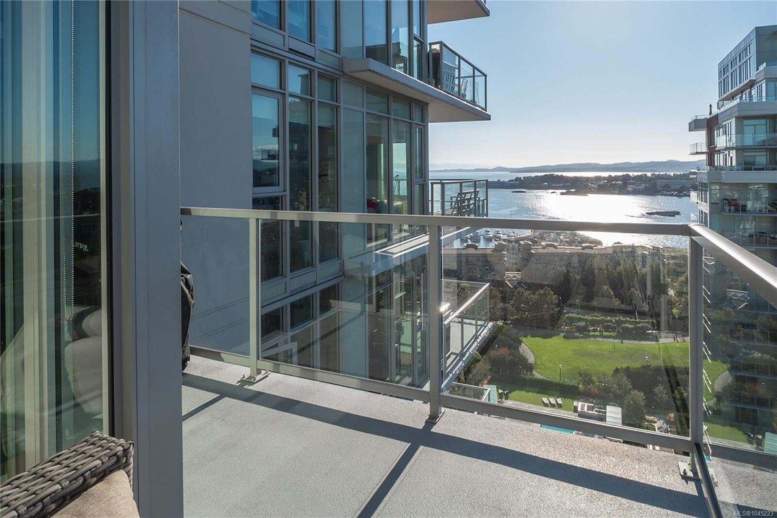 Condo in Victoria, British Columbia, Canada 4 - 18643784