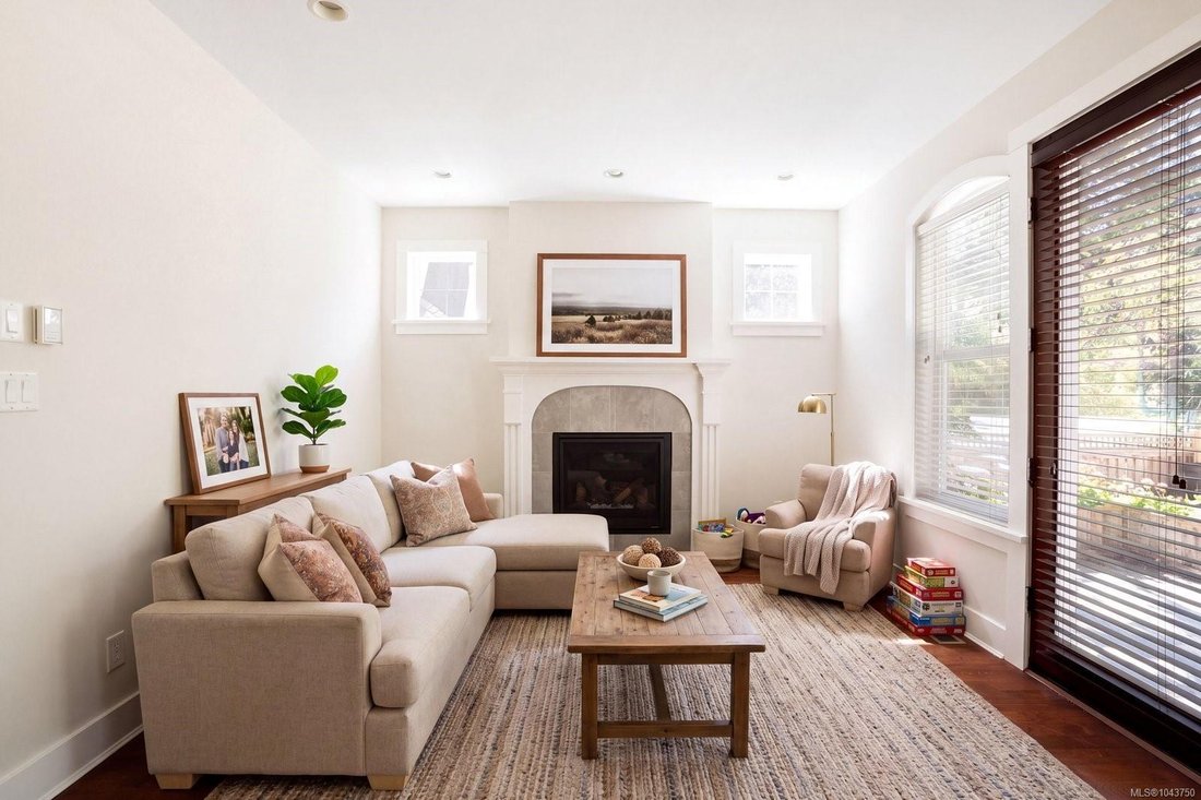 House in Oak Bay, British Columbia, Canada 5 - 18643825