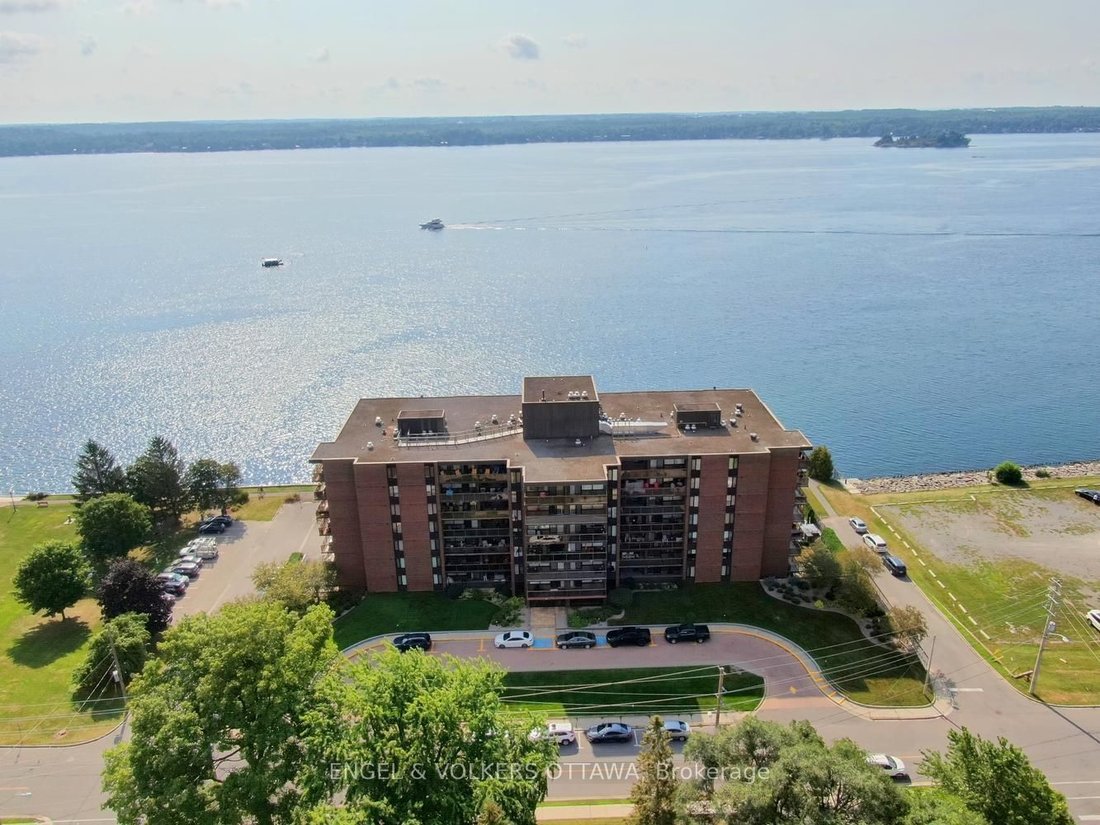 Condo in Brockville, Ontario, Canada 3 - 18644109