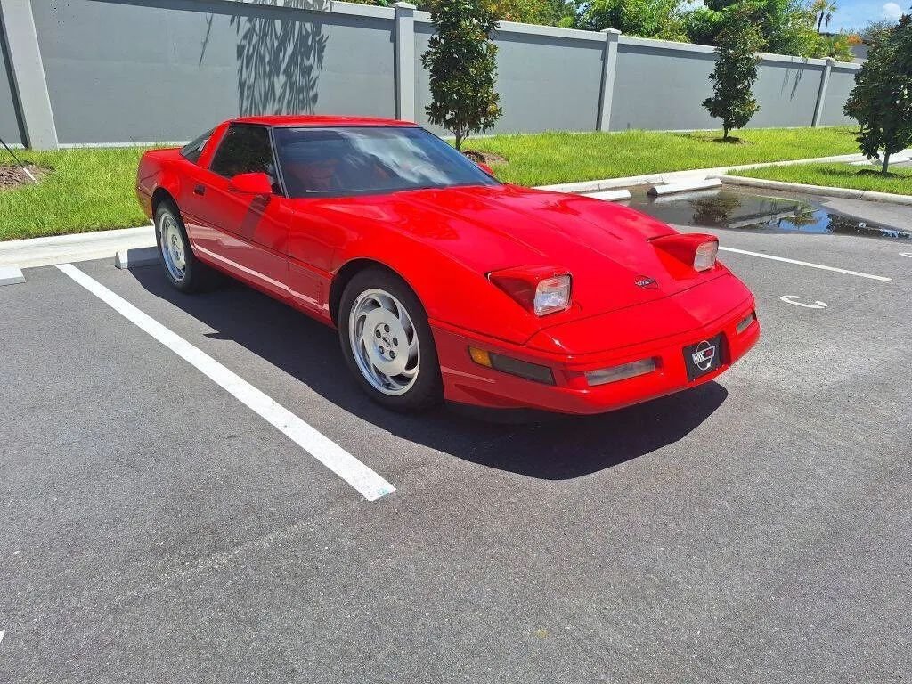Coupe in Tampa, FL, United States 4 - 18648173