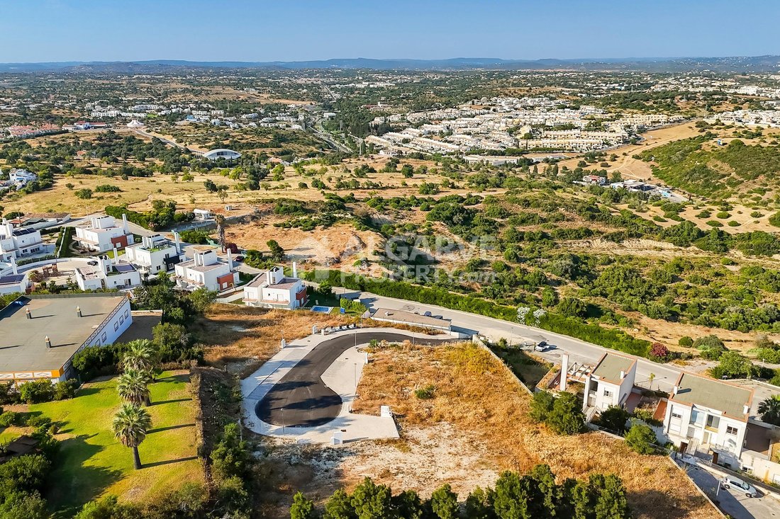 Land in Olhos de Agua, Algarve, Portugal 1 - 18647550